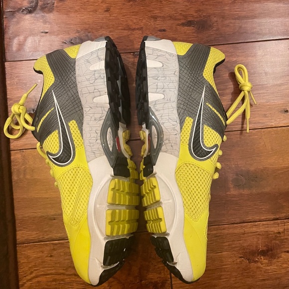 NWOT Men's Nike Structure 15 with FitSole size 9.5 Yellow and Black - Picture 8 of 10